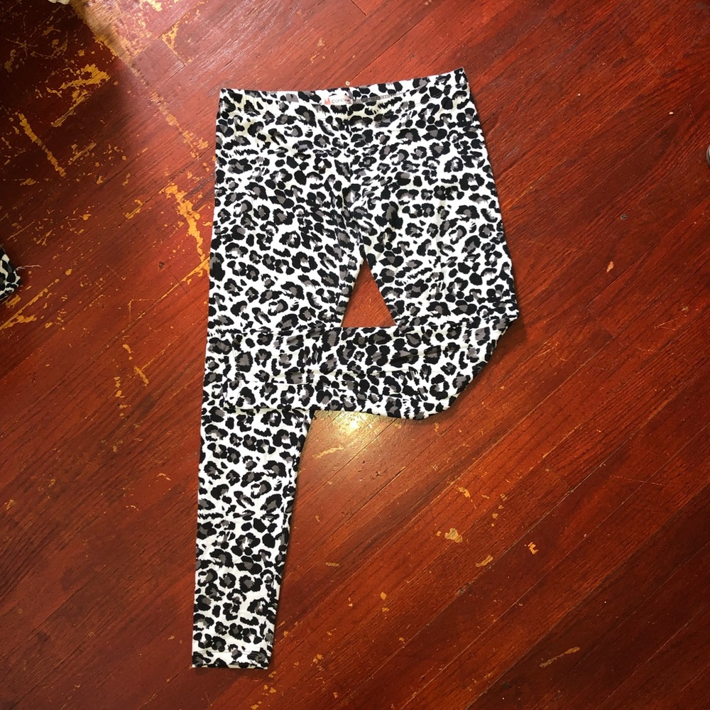 CONCERT BY CLARE leopard printed leggings